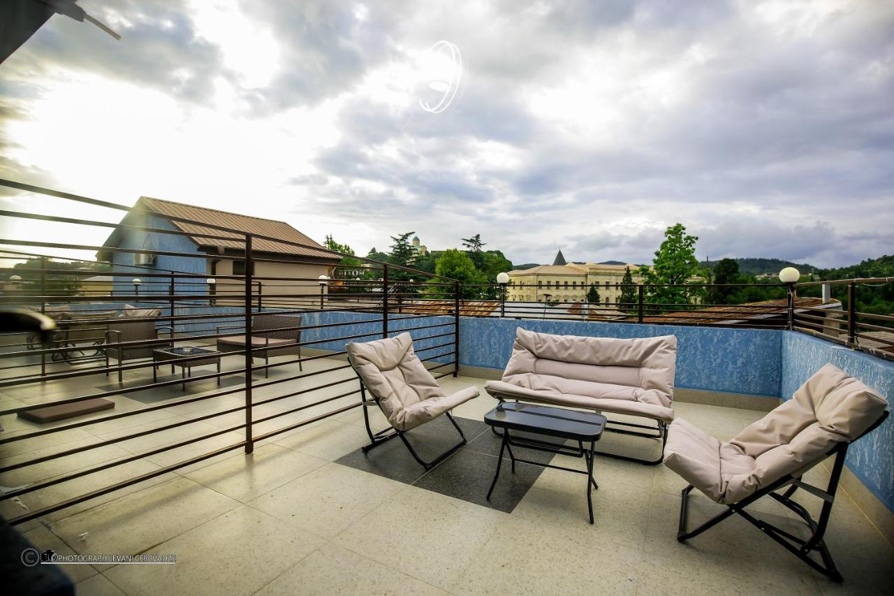 Hotel Balcony Кутаиси Екстериор снимка