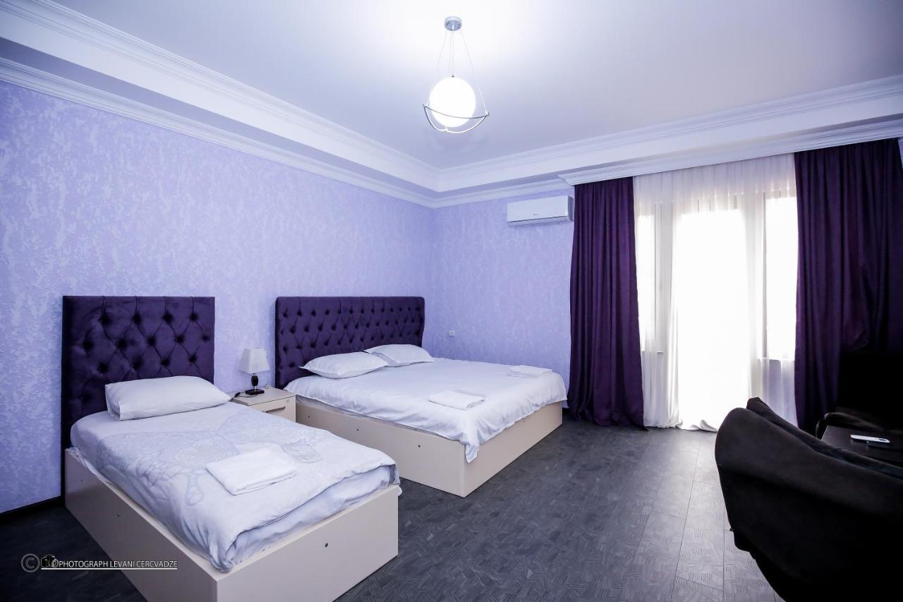 Hotel Balcony Кутаиси Екстериор снимка