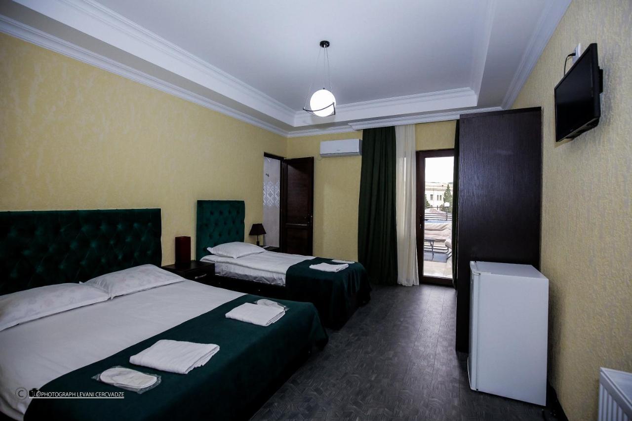 Hotel Balcony Кутаиси Екстериор снимка