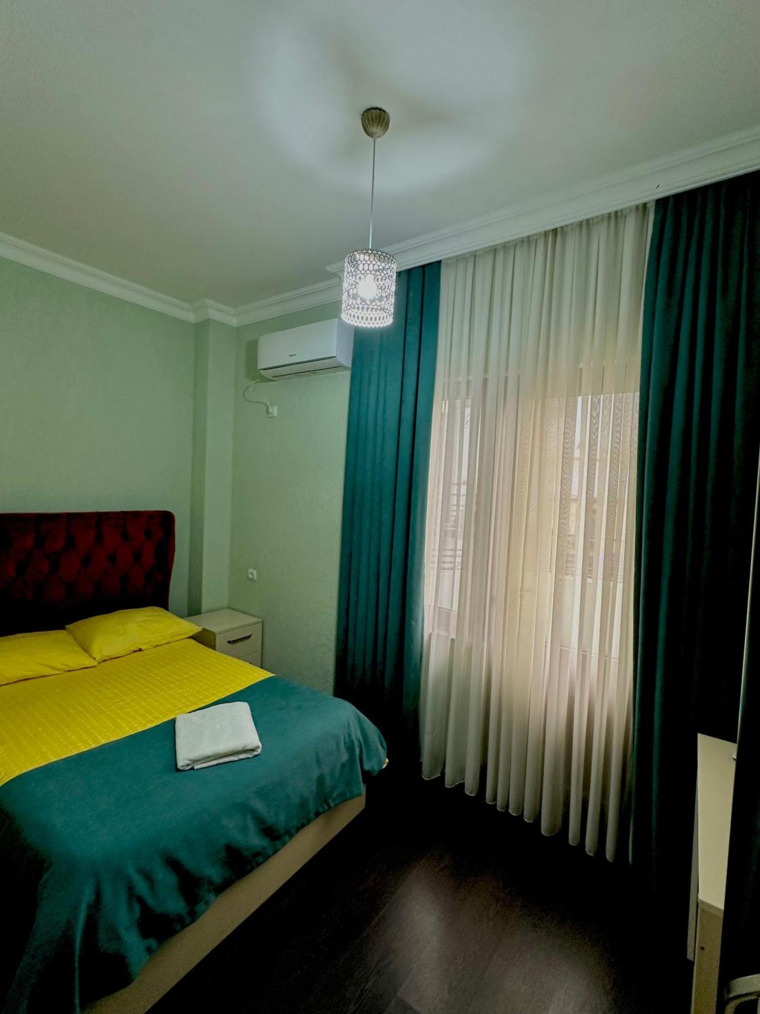 Hotel Balcony Кутаиси Екстериор снимка