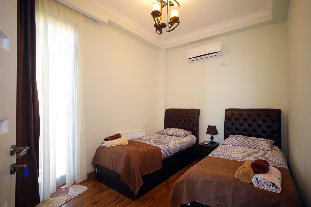 Hotel Balcony Кутаиси Екстериор снимка